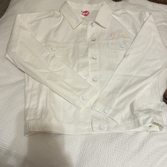 Sparkle City Mrs. Jacket - Picture 3 of 6